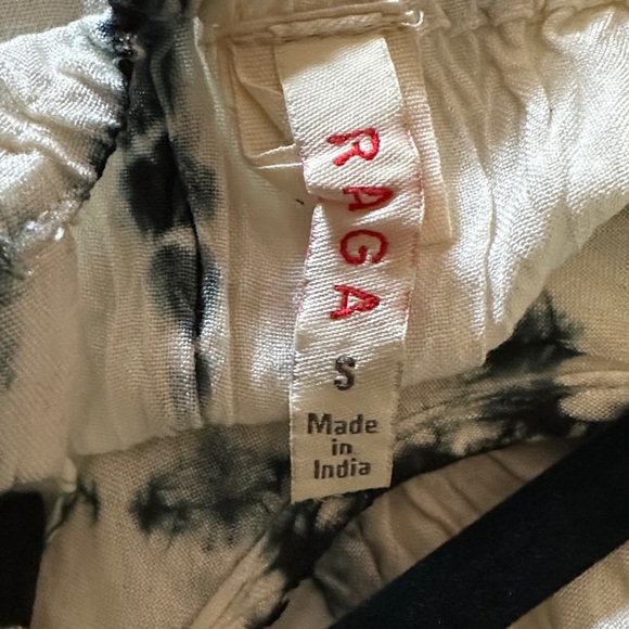 RAGA Black and White Tie-Dye Romper - Picture 2 of 8